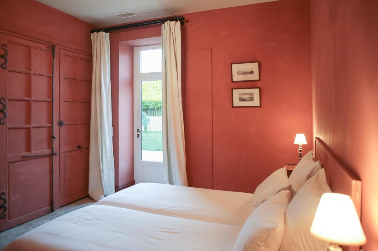 Une Chambre A La Maison Du Ballandreau Bed & Breakfast Monsegur  Ngoại thất bức ảnh